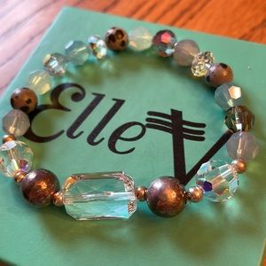 ElleV design bracelet